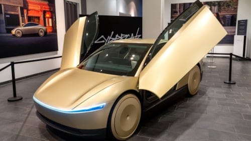 Tesla Cybercab üretimine başladı! Otonom takside yeni dönem