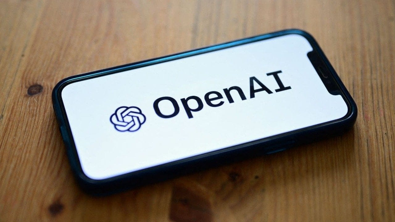 Yapay zeka devi OpenAI, akıllı telefon üzerinde çalışıyor iddiası