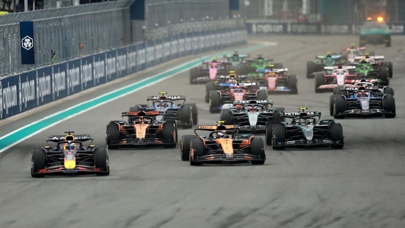 Formula 1’de motor devrimi: V6 hibrit gidiyor, V8 geri dönüyor