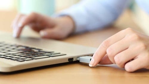 USB belleğinizi formatlarken kritik seçim: Hangi dosya sistemi seçilmeli?