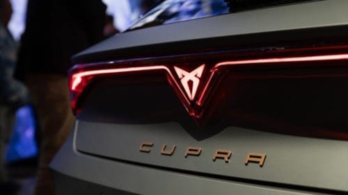 Cupra’dan sıra dışı karar: Canlı renklerden uzak durulacak!