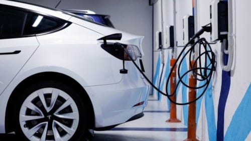 Nisan 2026’nın en çok satan elektrikli otomobilleri belli oldu! İşte zirvenin sahibi