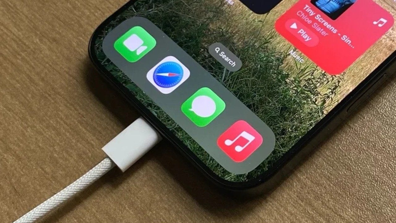 100W gibi hızlı şarj cihazları iPhone'ların bataryasına zarar verebilir mi? İşte gerçekler