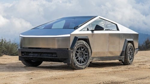 Tesla, 173 Cybertruck aracını geri çağırıyor! İşte sebebi...