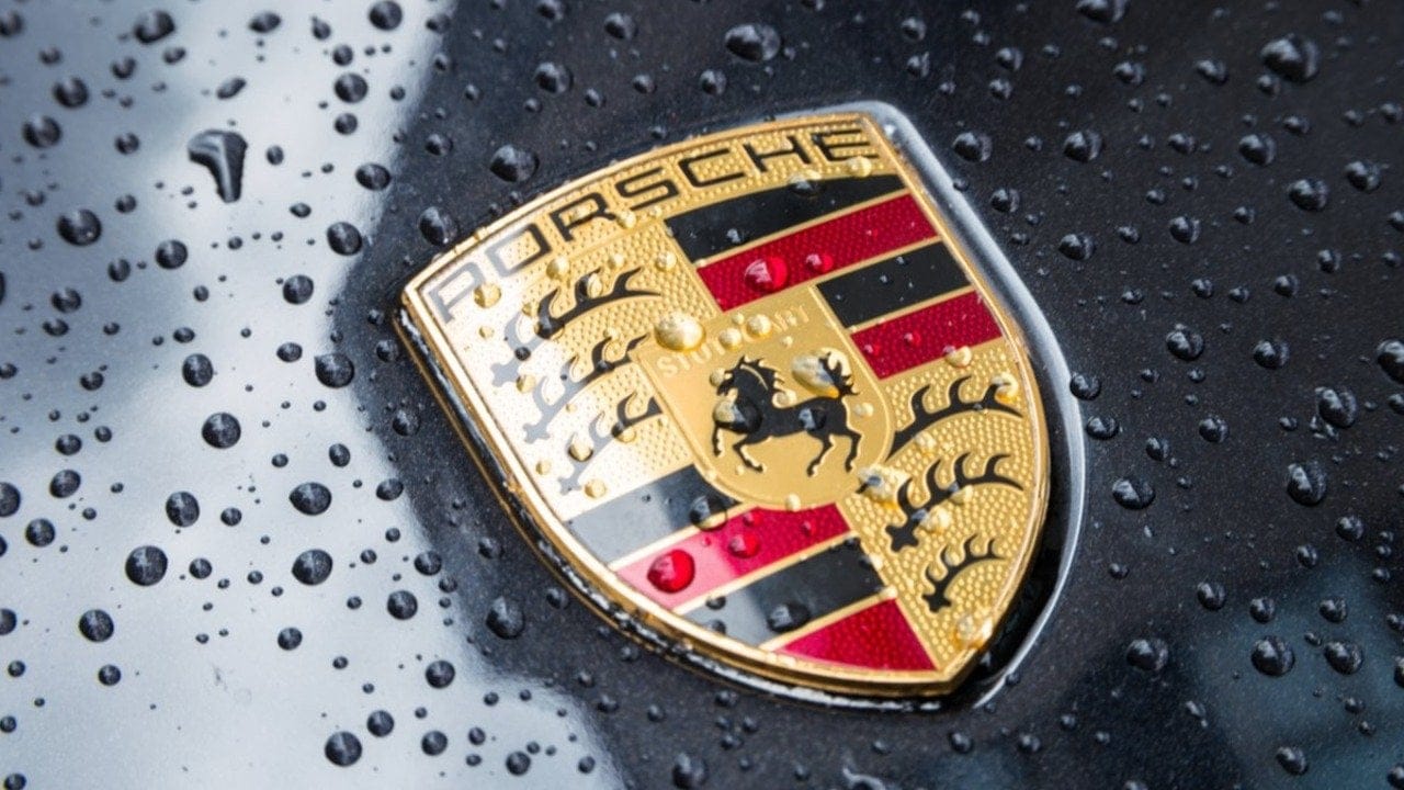 Porsche'den yeniden yapılanma hamlesi! Batarya ve yazılım şirketleri kapanıyor