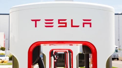 Tesla’dan şarj istasyonlarında kavga bitirecek sistem! Sanal sıra dönemi başladı