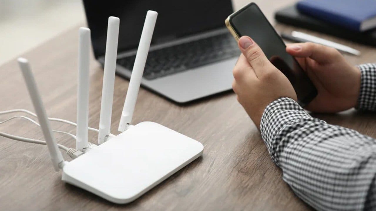Wi-Fi ağınıza kimlerin bağlı olduğunu anında öğrenin: İşte izinsiz kullanıcıları tespit etme yöntemleri