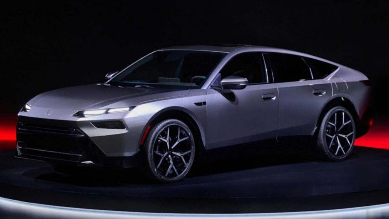 Honda yeni hibrit sedan prototipini tanıttı