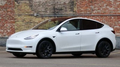 Tesla’dan yeni güncelleme: Araç çağırma özelliği hızlandı!