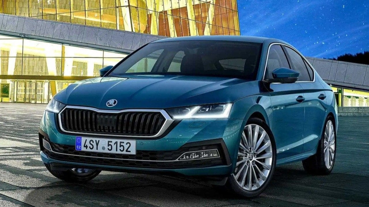Skoda Octavia elektrik çağına giriyor: Efsane model hibrit dönüşümüne hazırlanıyor