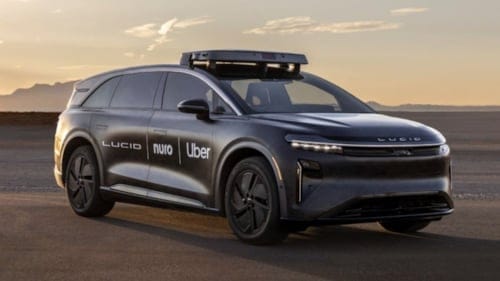 Uber sürücüsüz araç yarışına farklı giriyor: Yollara veri toplamak için çıkıyor