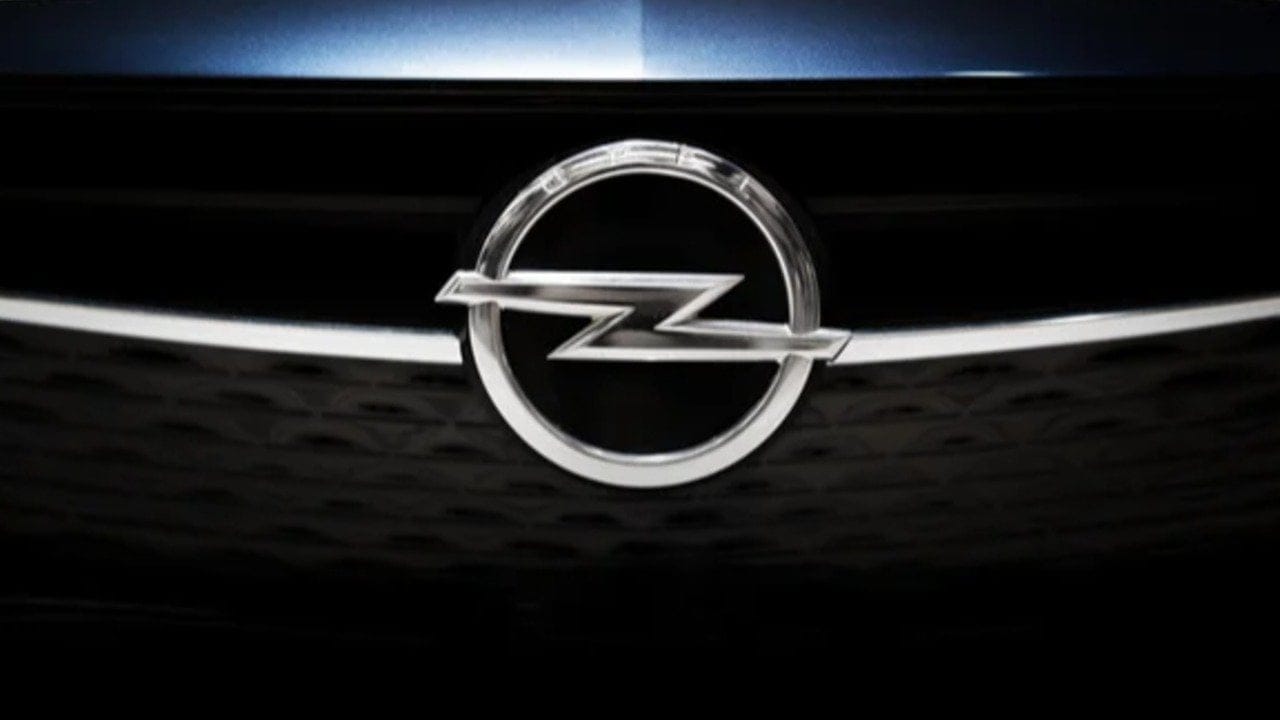 Opel’den kritik geri çağırma kararı: Binlerce araç için hava yastığı uyarısı