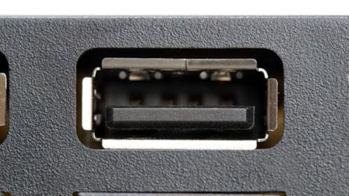 Meğer sadece destek amaçlı değilmiş: USB girişlerinin içinde neden plastik bir parça bulunuyor?