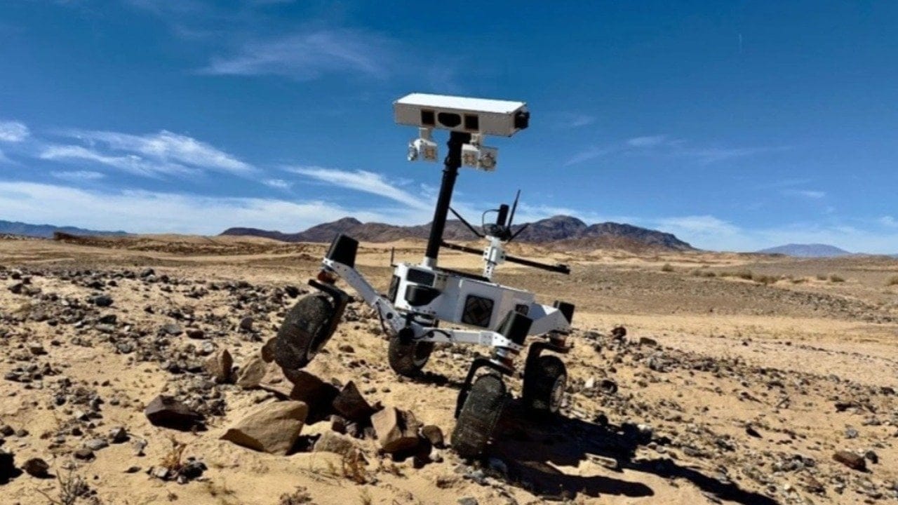 NASA'nın yeni keşif aracı şaşırttı! Kayaların üzerinden yürüyebiliyor