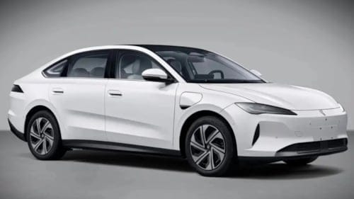 Volkswagen'in uygun fiyatlı elektrikli sedanı Jetta M6 ortaya çıktı