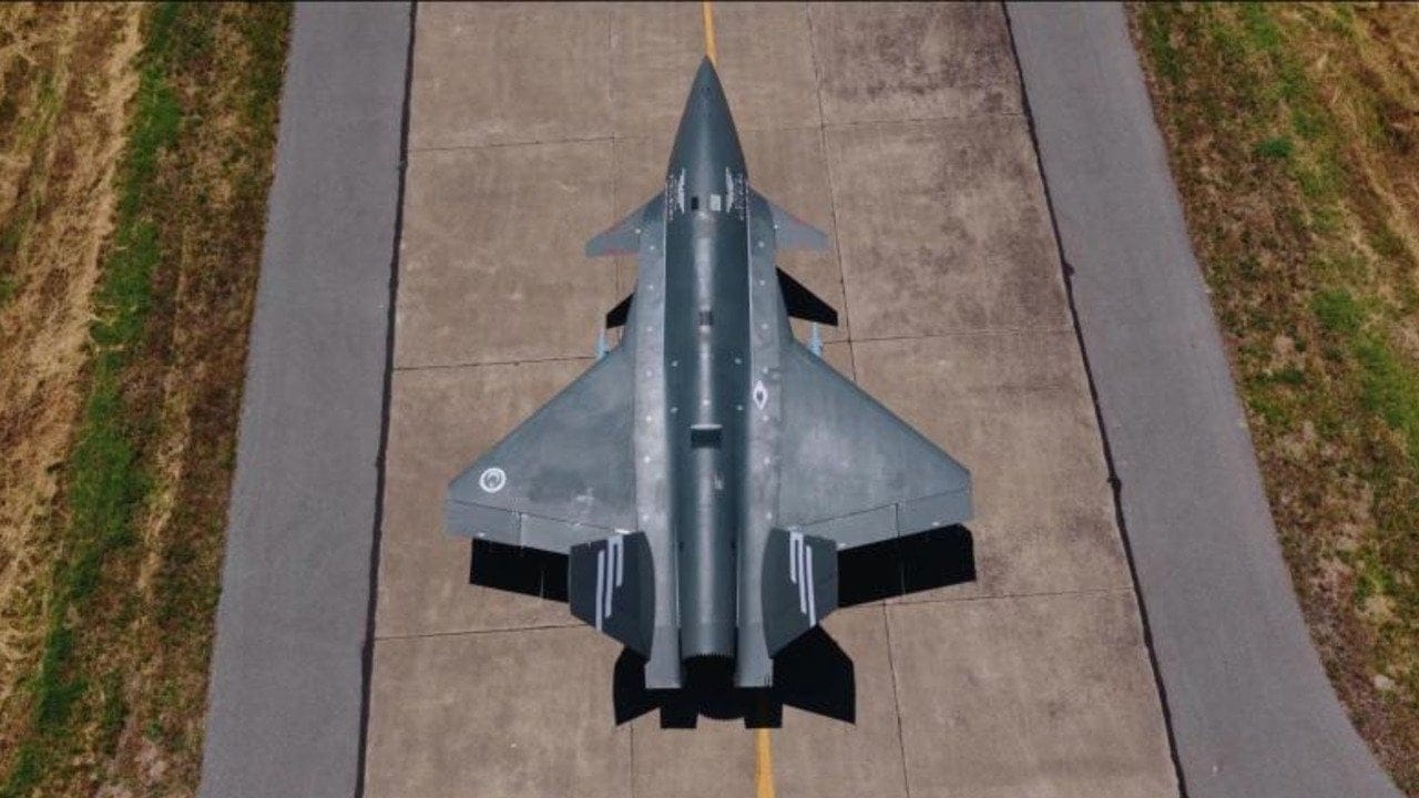 KIZILELMA, süpersonik JET-230 füzesiyle gücünü gösterdi