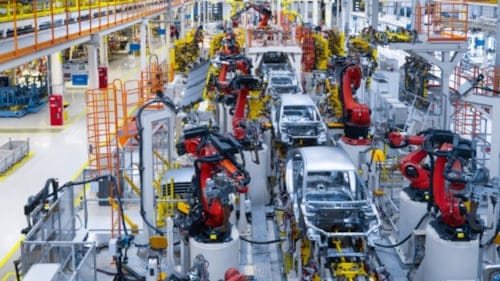 Alman otomotivinde kriz derinleşiyor! Dev markalar üretimi yurt dışına taşıyor