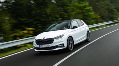 Skoda'nın en hızlı Fabia modeli Türkiye'de satışa çıktı! İşte fiyatı ve özellikleri