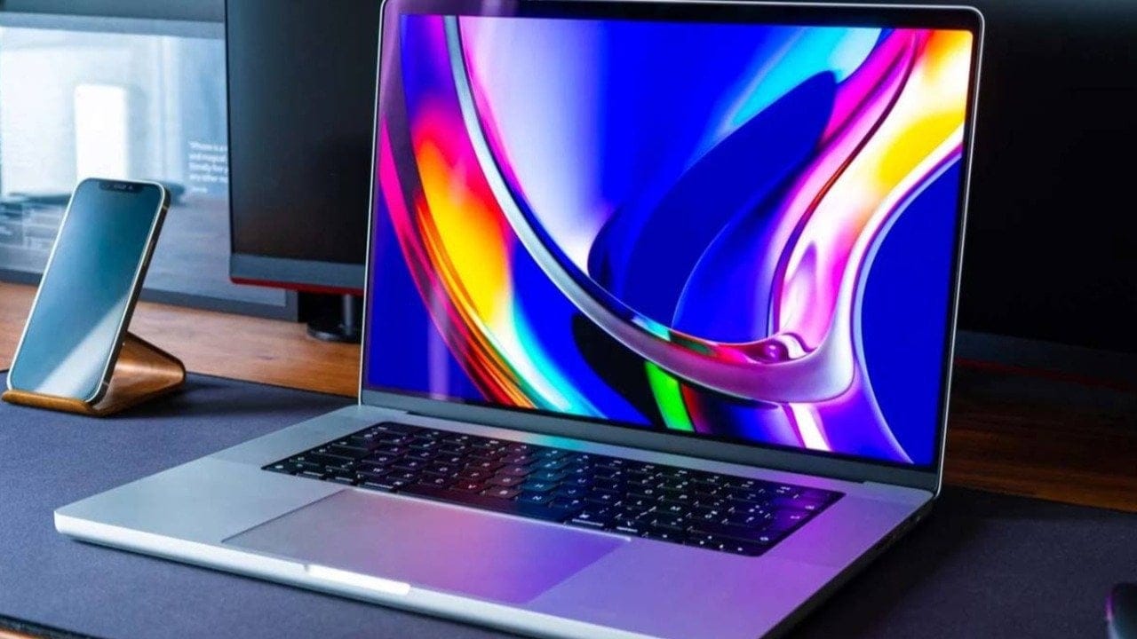 OLED ekranlı MacBook'un panelini yalnızca Samsung üretecek