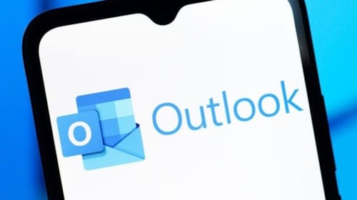 Outlook'a işleri kolaylaştıracak yenilik! E-posta imzaları artık OneDrive ile yönetilecek
