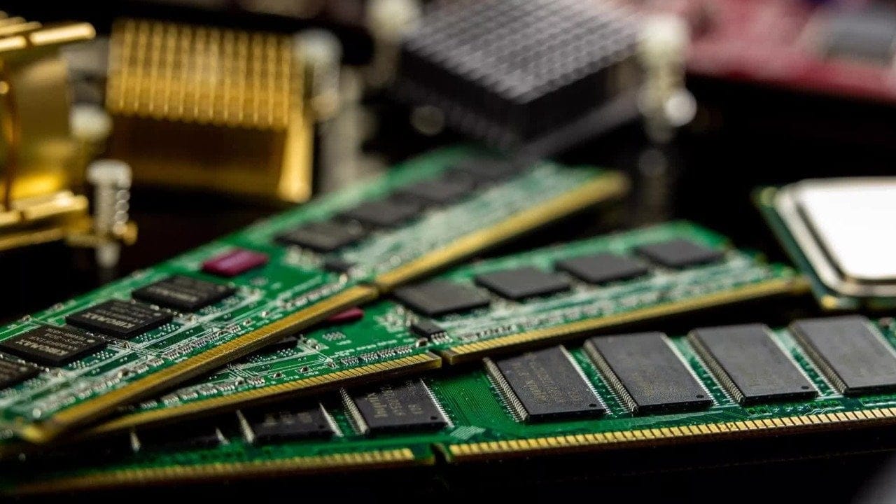 Microsoft RAM tavsiyesini sessizce değiştirdi! 32 GB önerileri kayboluyor