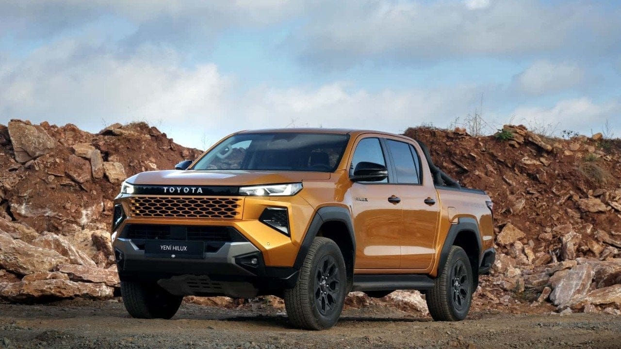 Yeni Toyota Hilux Türkiye’de satışa çıktı: İşte fiyatı