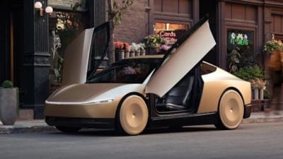 Tesla Cybercab için tarih verdi: Sürücüsüz taksi 3 Eylül’de tanıtılıyor