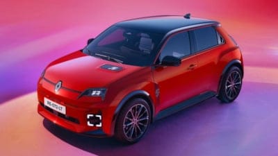 Renault 5 E-Tech yenilendi: Menzil arttı, LFP batarya geldi