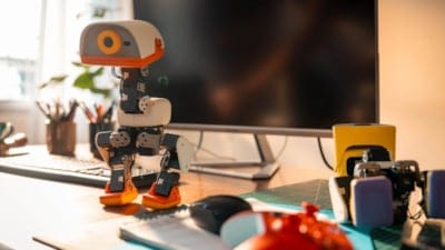 MicroDuck robot rekor kırdı: İlk 24 saatte 2,6 milyar dolarlık satış