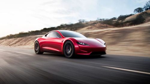 Yeni Tesla Roadster için resmi tarih verildi: Uçan versiyon sürprizi