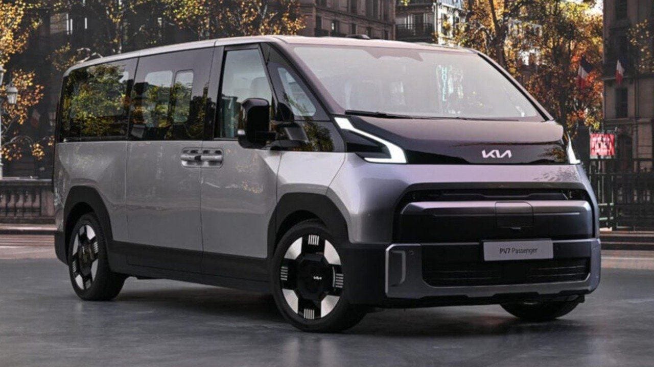 Kia’dan 11 kişilik elektrikli araç: PV7 sahneye çıktı