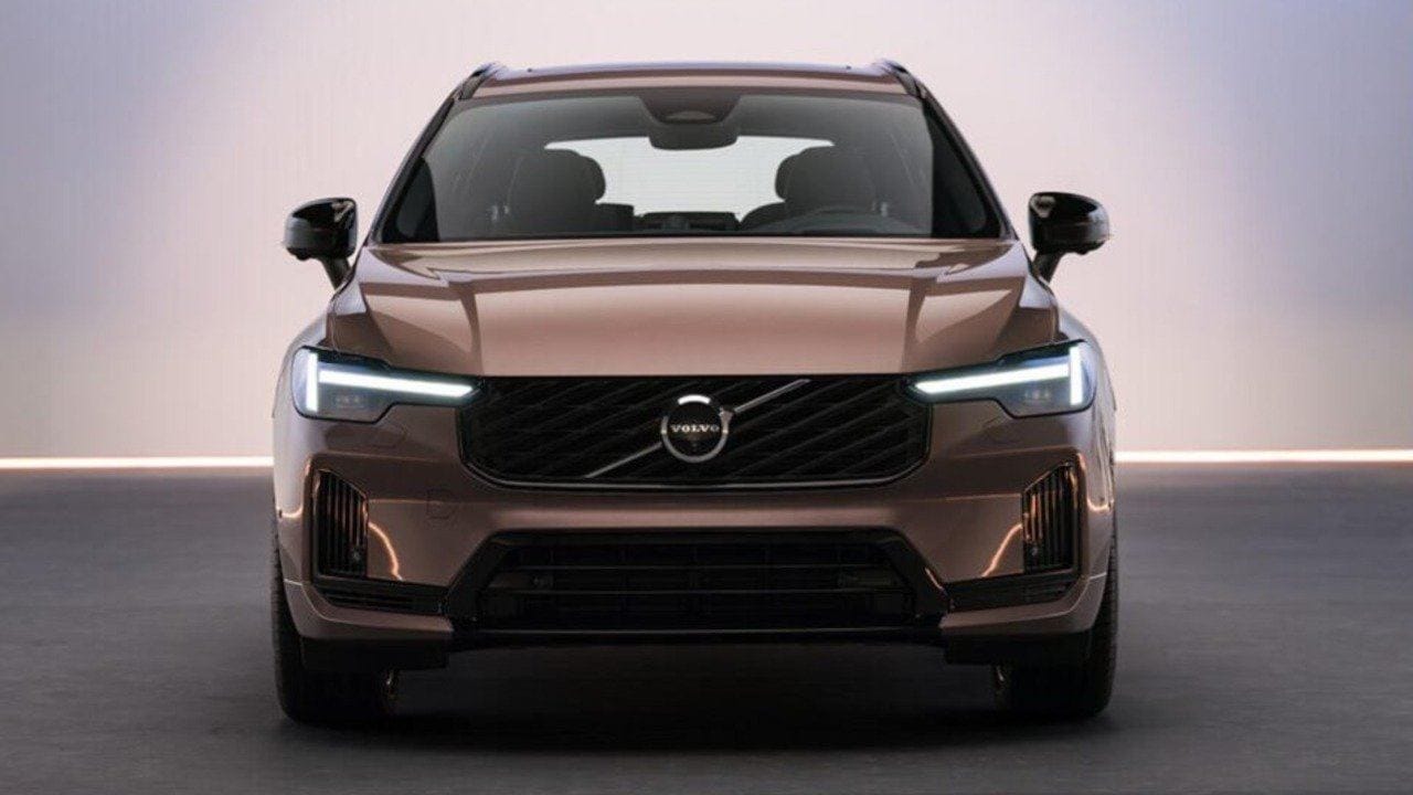 Volvo yeni XC60 ve XC90'ı tanıttı: Batarya kapasitesi iki katına çıktı