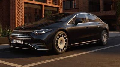 Yeni Mercedes-Benz EQS Türkiye’de satışta: 818 km menzil sunuyor