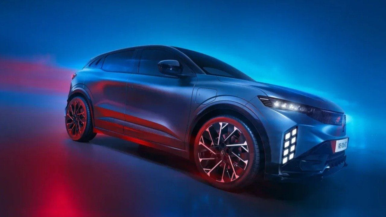 Yenilenen Renault Megane E-Tech'in fiyatı belli oldu