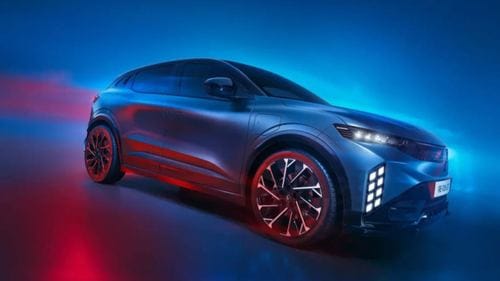 Yenilenen Renault Megane E-Tech'in fiyatı belli oldu