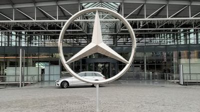 Mercedes-Benz iki fabrikasını kapatabilir: Almanya'da üretim alarmı