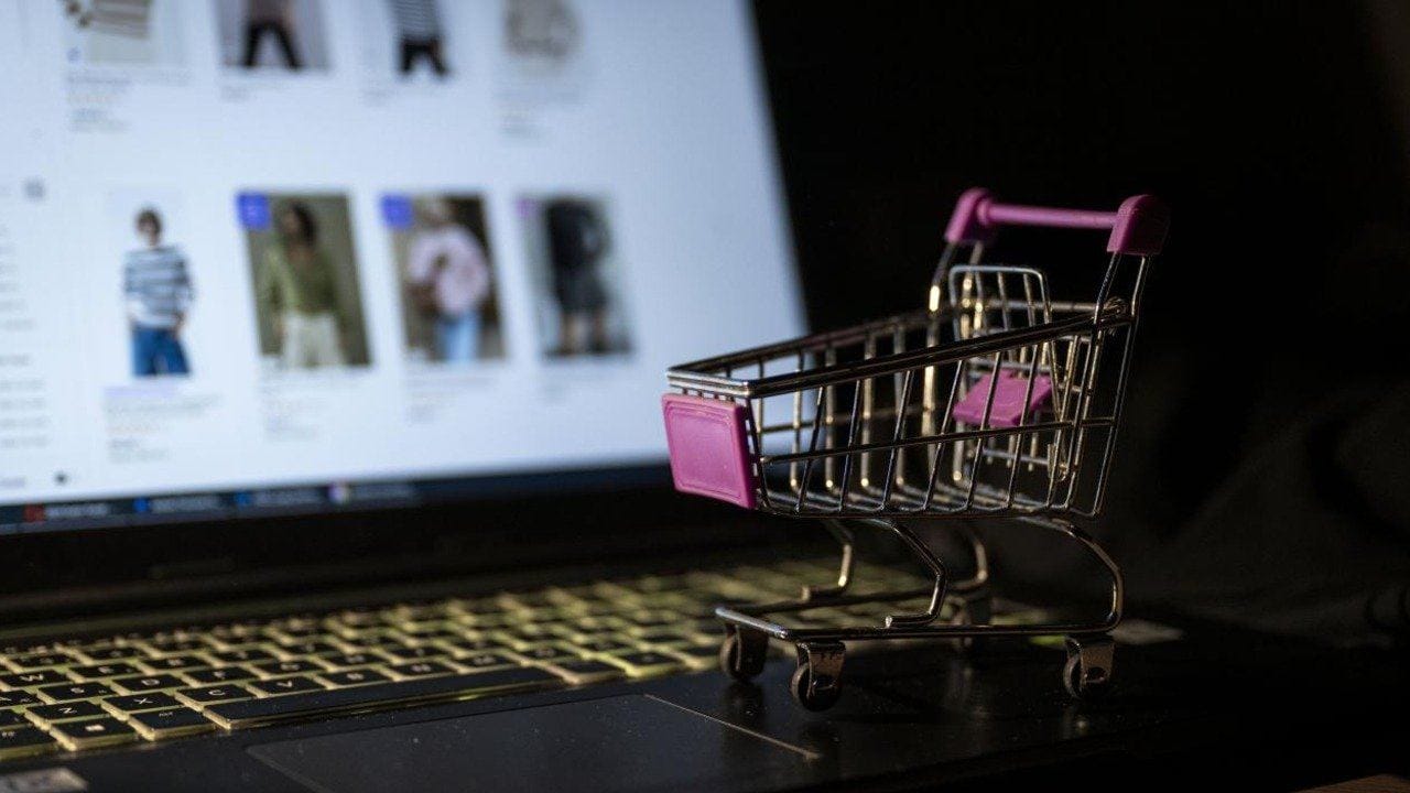 E-ticarette sahte yorum dönemi sona eriyor: Yeni kurallar yürürlükte