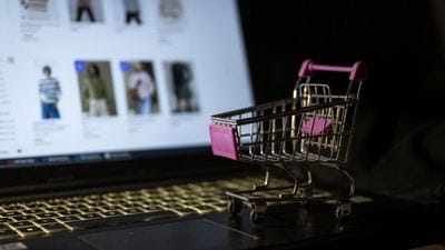 E-ticarette sahte yorum dönemi sona eriyor: Yeni kurallar yürürlükte