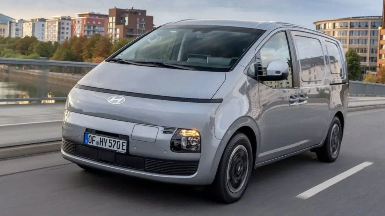 Hyundai'den elektrikli ticari araç hamlesi: STARIA Cargo tanıtıldı