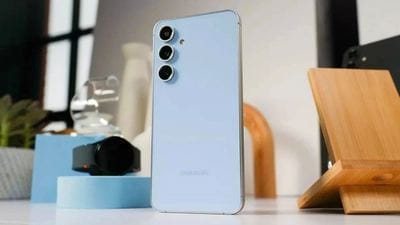 Galaxy S25 FE kullanıcılarına beklenen özellik geldi: iPhone ile dosya paylaşımı artık mümkün