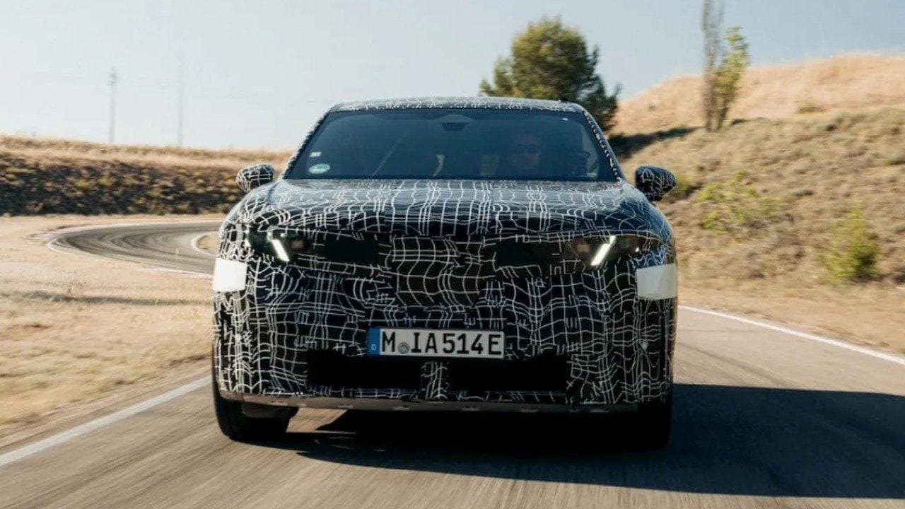 Yeni BMW iX4 tanıtılmadan sızdırıldı: İşte tasarımı ve özellikleri