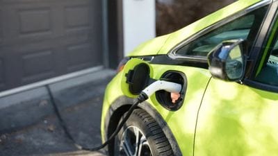 Bir elektrikli aracı şarj etmeden ne kadar süre bekletebilirsiniz? İşte gizli gerçekler
