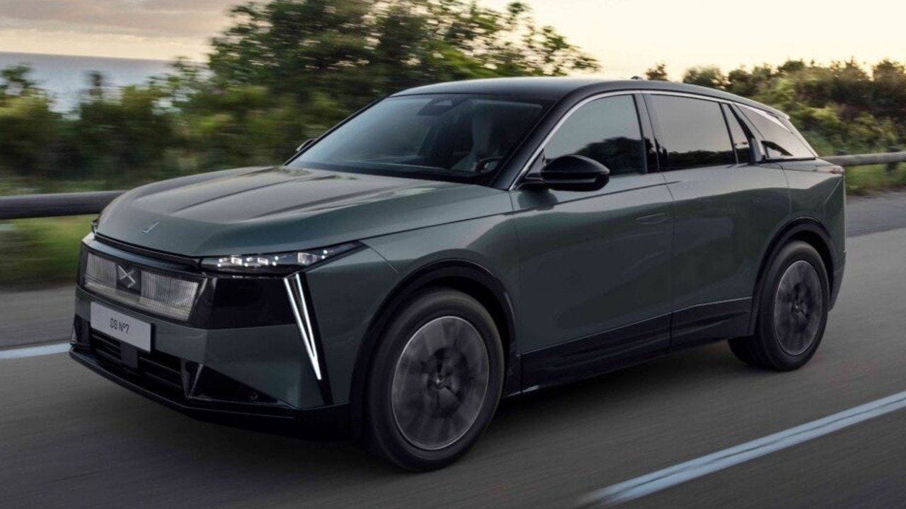 Yeni DS N°7 Türkiye’ye geldi! Premium SUV’da hibrit dönem
