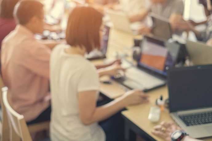 Araştırma: Reklam Sektörü Çalışanları Mutsuz