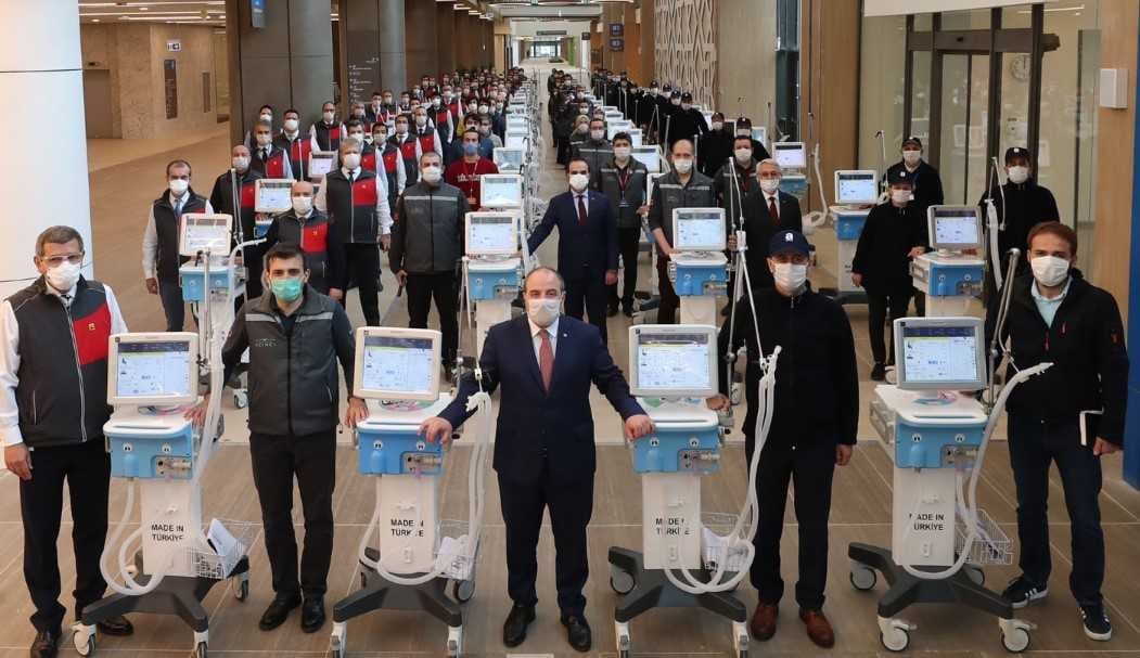 İlk yerli solunum cihazları Sağlık Bakanlığı'na teslim edildi