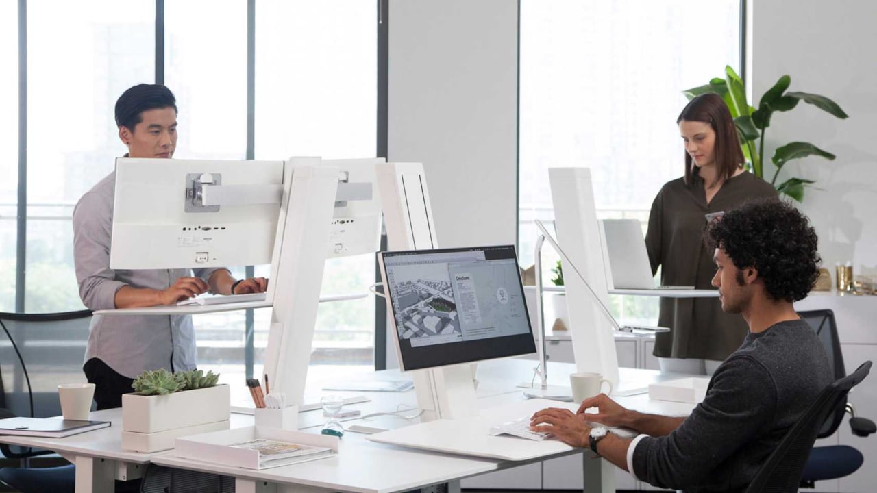 Humanscale'den Ayarlanabilir Bilgisayar Standı