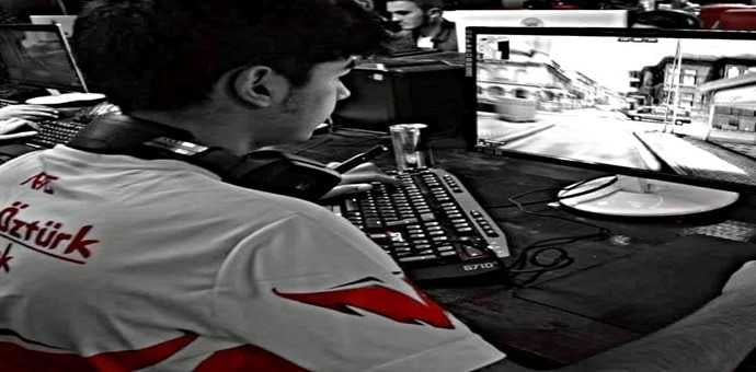 Crew e-Sports Club ZULA Kaptanı Faruk ''Maxic'' Öztürk ile Röportaj
