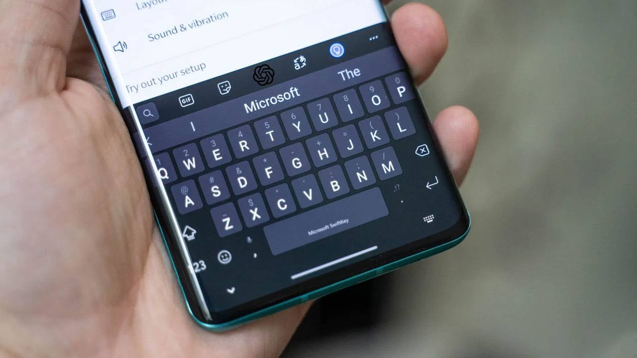 Microsoft SwiftKey, Galaxy telefonlarda otomatik metin oluşturuyor!