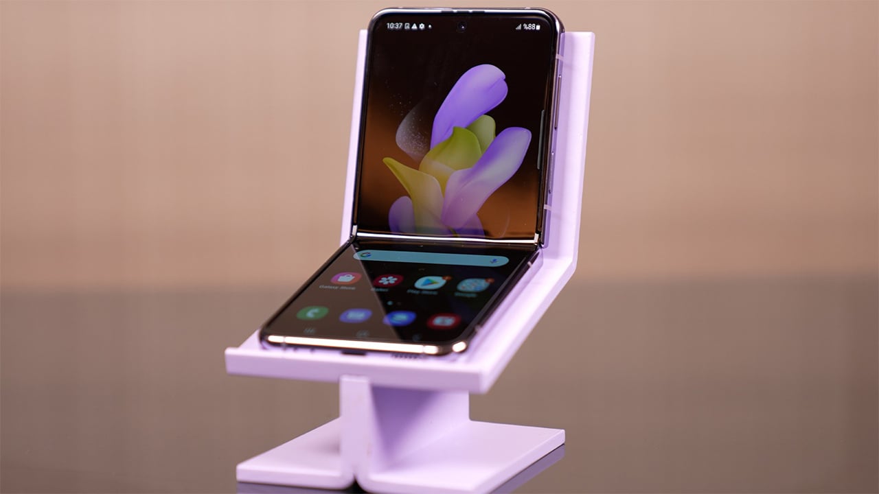 Samsung Galaxy Z Flip 5'in pil kapasitesi ortaya çıktı
