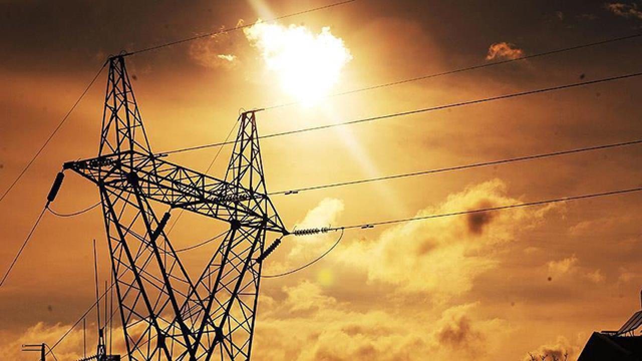 Havayı Elektriğe Dönüştürmenin Yolu: Nemden Elektrik Üretimi